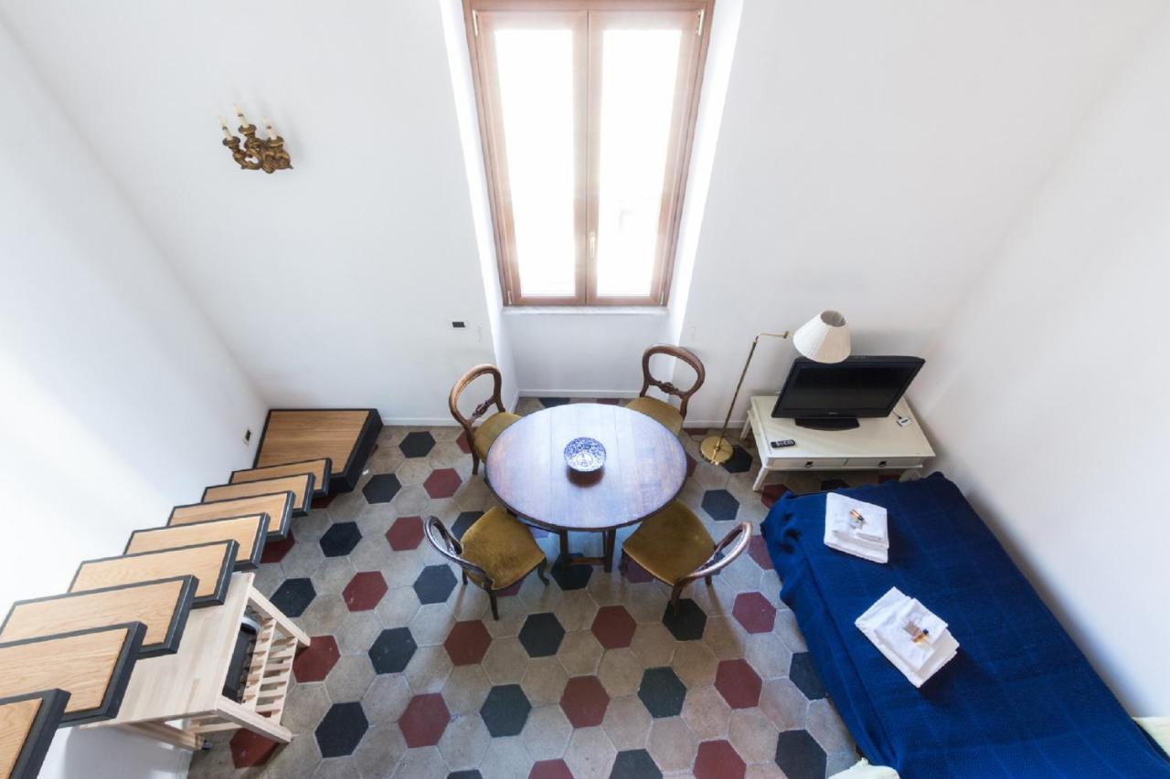 Sunny Apartment Navona Square ローマ エクステリア 写真