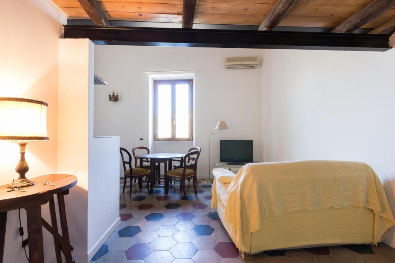 Sunny Apartment Navona Square ローマ エクステリア 写真
