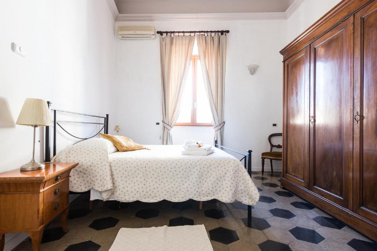 Sunny Apartment Navona Square ローマ エクステリア 写真